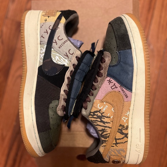 Nike Air Force 1 Cactus Jack X - Picture 7 of 7